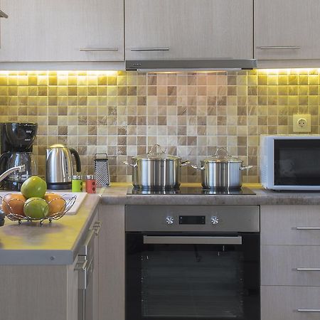 אתונה Downtown Rare And Modern Two Storey Building מראה חיצוני תמונה