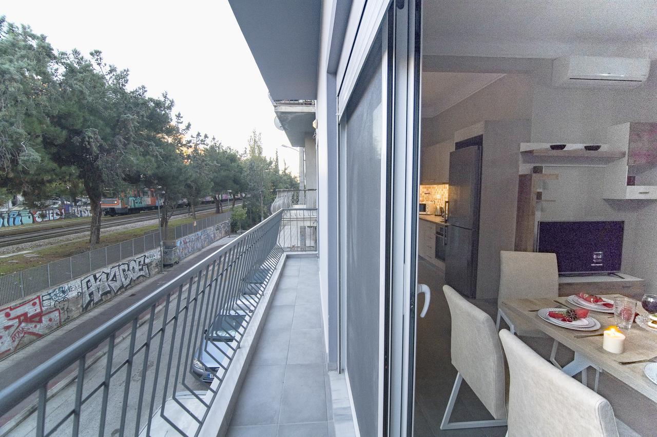אתונה Downtown Rare And Modern Two Storey Building מראה חיצוני תמונה