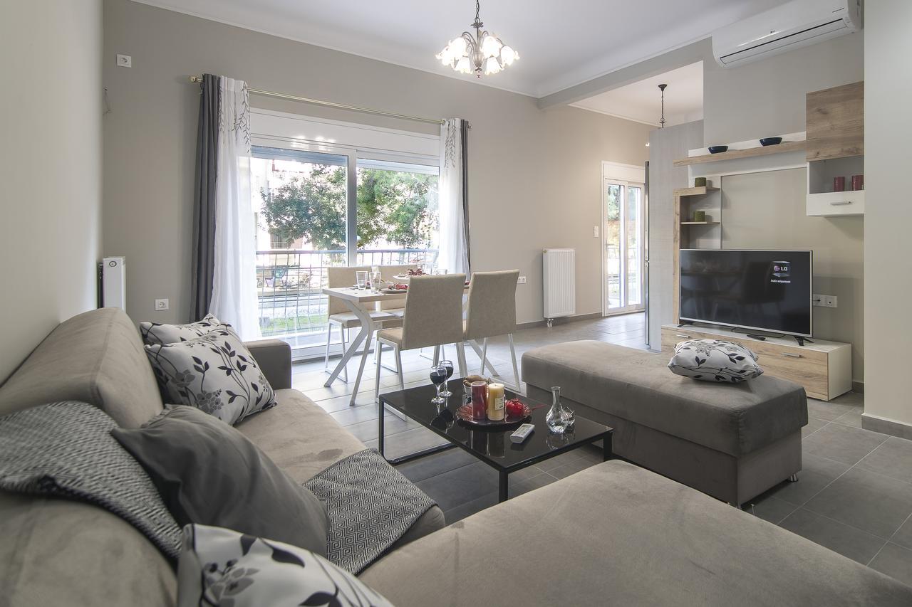 אתונה Downtown Rare And Modern Two Storey Building מראה חיצוני תמונה